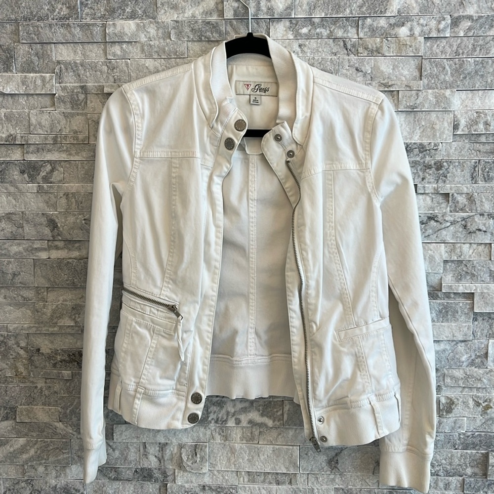 Fall jacket light weight jeans in white